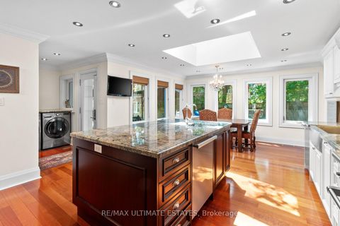 Photo 12 at 41 Thornridge Drive, Yorkhill, Vaughan
