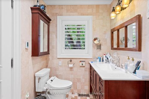 Photo 29 at 41 Thornridge Drive, Yorkhill, Vaughan