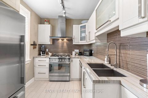 Photo 8 at 29 Shannon Street, Bellwoods, Toronto