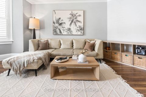 Photo 15 at 29 Shannon Street, Bellwoods, Toronto