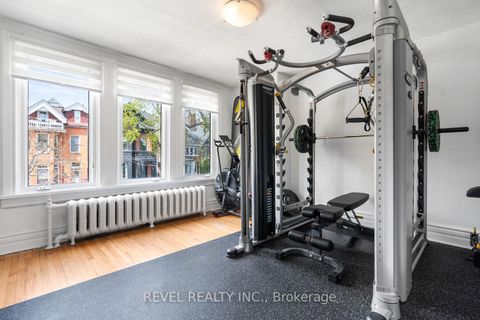 Photo 19 at 29 Shannon Street, Bellwoods, Toronto