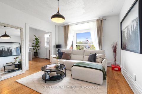 Photo 23 at 29 Shannon Street, Bellwoods, Toronto