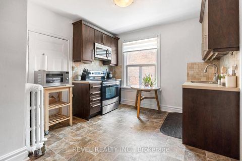 Photo 26 at 29 Shannon Street, Bellwoods, Toronto