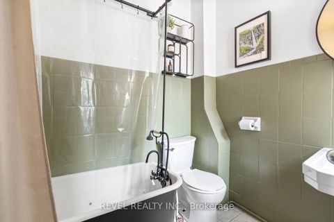 Photo 29 at 29 Shannon Street, Bellwoods, Toronto