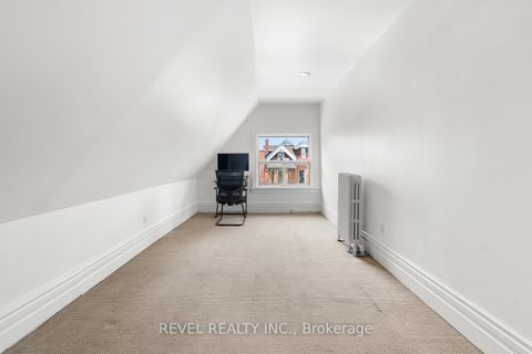 Photo 30 at 29 Shannon Street, Bellwoods, Toronto