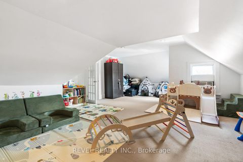 Photo 33 at 29 Shannon Street, Bellwoods, Toronto