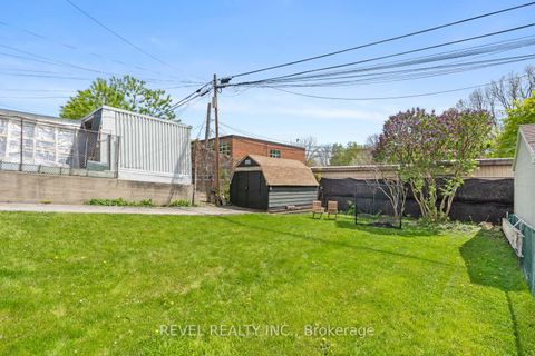 Photo 38 at 29 Shannon Street, Bellwoods, Toronto