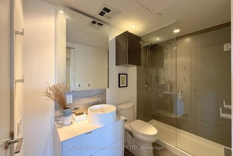 Photo 8 at 313 - 383 Sorauren Avenue, Roncesvalles, Toronto