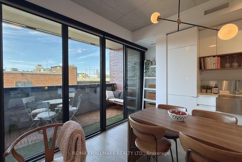 Photo 15 at 313 - 383 Sorauren Avenue, Roncesvalles, Toronto