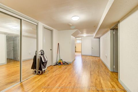 Photo 3 at 4 Blacksmith Crescent, Black Creek, Toronto