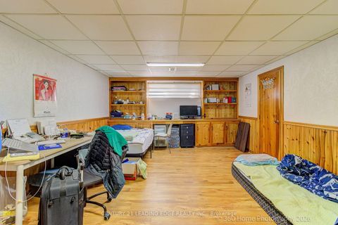 Photo 4 at 4 Blacksmith Crescent, Black Creek, Toronto