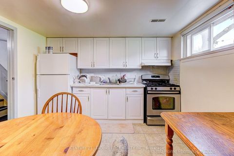 Photo 10 at 4 Blacksmith Crescent, Black Creek, Toronto