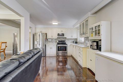 Photo 16 at 4 Blacksmith Crescent, Black Creek, Toronto