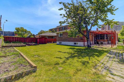 Photo 23 at 4 Blacksmith Crescent, Black Creek, Toronto