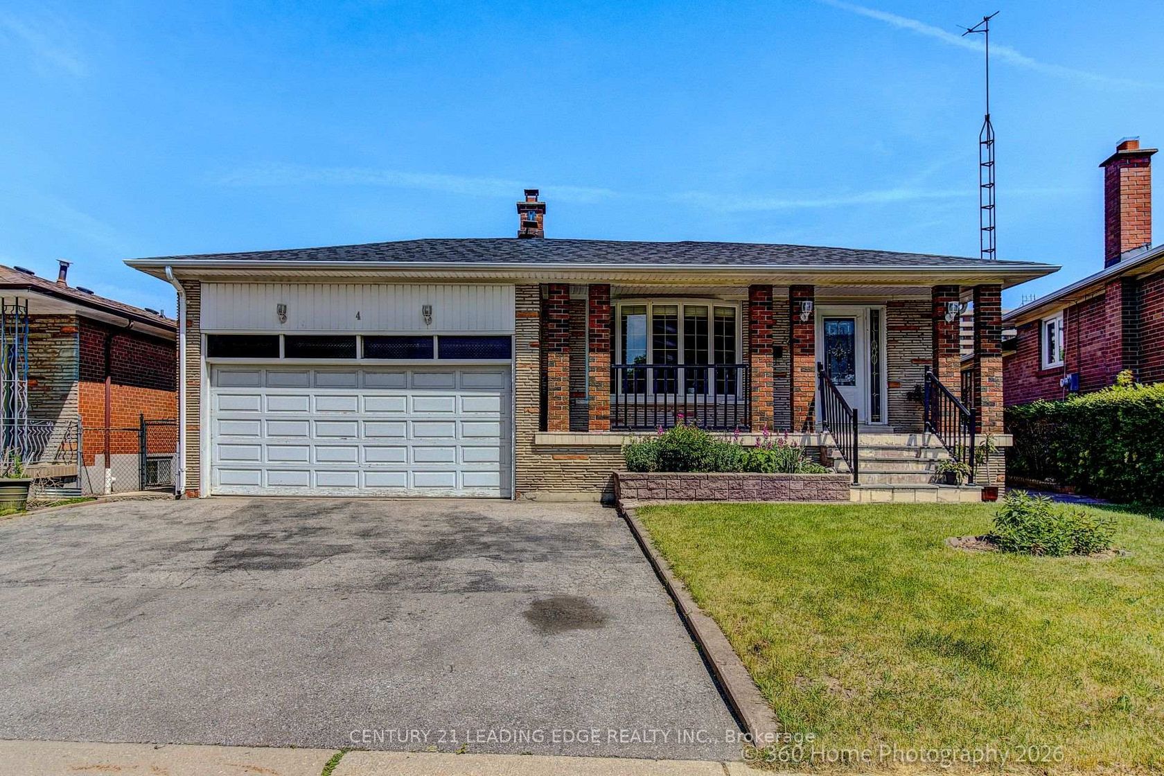 4 Blacksmith Crescent, Black Creek, Toronto photo 5