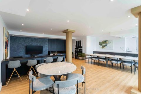 Photo 2 at 507 - 55 East Liberty Street, Niagara, Toronto