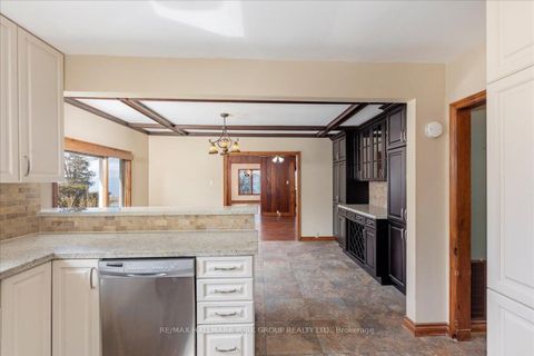 Photo 9 at 181 Lake Drive N, Historic Lakeshore Communities, Georgina