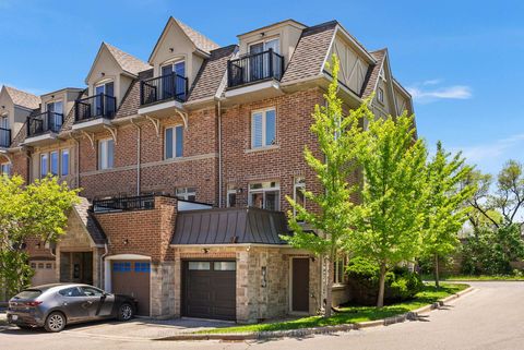 Photo 49 at 32 Mendota Road, Queensway, Toronto