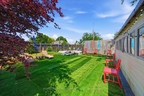 Photo 41 at 5 Cuffley Crescent S, CFB, Toronto