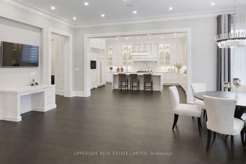 Photo 2 at 28 Thornridge Drive, Yorkhill, Vaughan