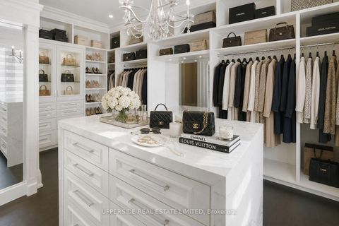 Photo 15 at 28 Thornridge Drive, Yorkhill, Vaughan