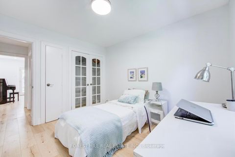 Photo 15 at 10 Highcliff Crescent, Cliffcrest, Toronto