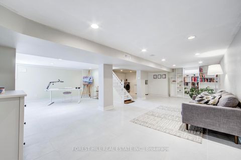 Photo 33 at 10 Highcliff Crescent, Cliffcrest, Toronto