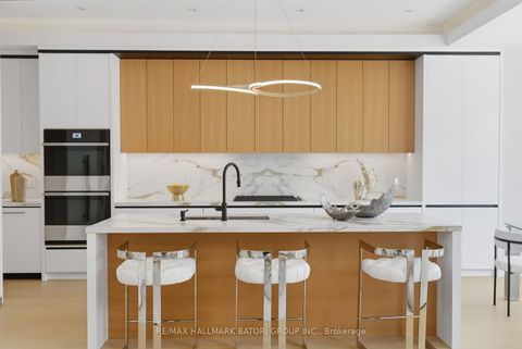 Photo 11 at 68 Lynnhaven Road, Lawrence, Toronto