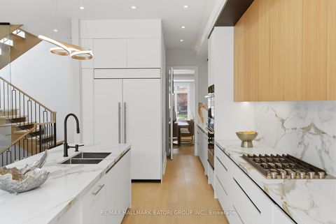 Photo 14 at 68 Lynnhaven Road, Lawrence, Toronto