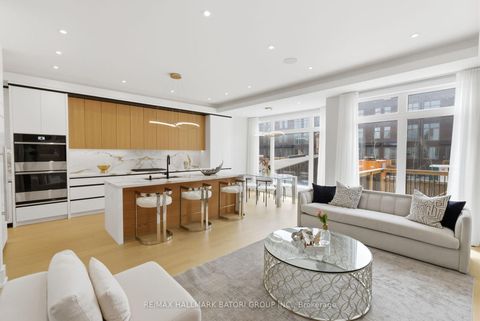 Photo 16 at 68 Lynnhaven Road, Lawrence, Toronto