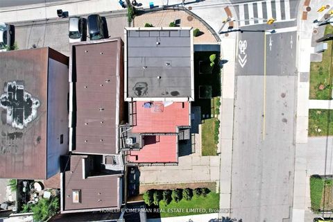 Photo 2 at 61 Scarlett Road, Smythe, Toronto