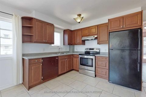 Photo 14 at 61 Scarlett Road, Smythe, Toronto