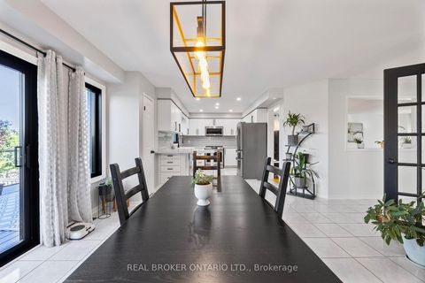 Photo 10 at 32 Black Willow Drive, Holly, Barrie