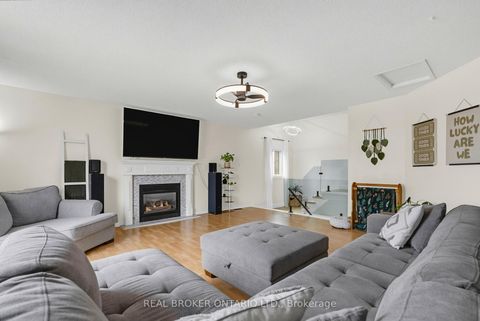 Photo 15 at 32 Black Willow Drive, Holly, Barrie