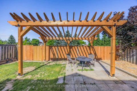 Photo 39 at 32 Black Willow Drive, Holly, Barrie