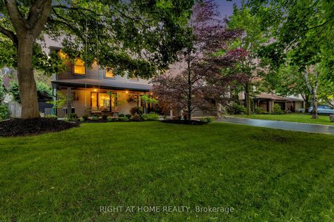 Photo 2 at 35 Senator Reesor's Drive, Amberglen, Markham