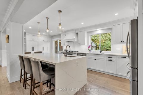 Photo 10 at 35 Senator Reesor's Drive, Amberglen, Markham