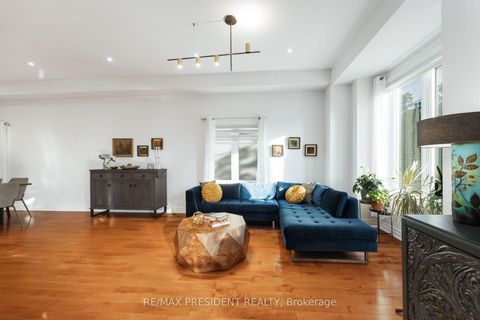 Photo 6 at 3 Highvale Road, Birchmount, Toronto