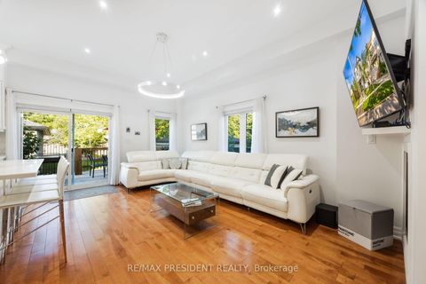 Photo 9 at 3 Highvale Road, Birchmount, Toronto