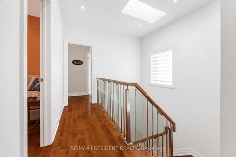 Photo 19 at 3 Highvale Road, Birchmount, Toronto