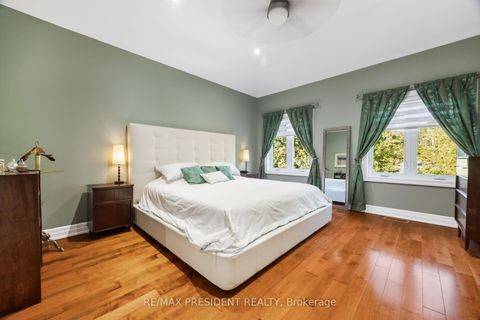 Photo 20 at 3 Highvale Road, Birchmount, Toronto
