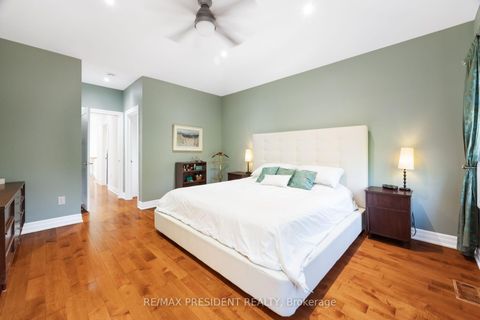 Photo 21 at 3 Highvale Road, Birchmount, Toronto