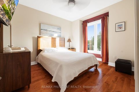 Photo 24 at 3 Highvale Road, Birchmount, Toronto