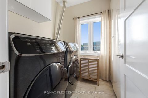 Photo 35 at 3 Highvale Road, Birchmount, Toronto