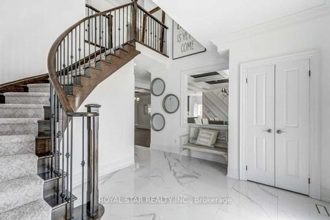 Photo 4 at 1409 Lormel Gate Avenue, Lefroy, Innisfil