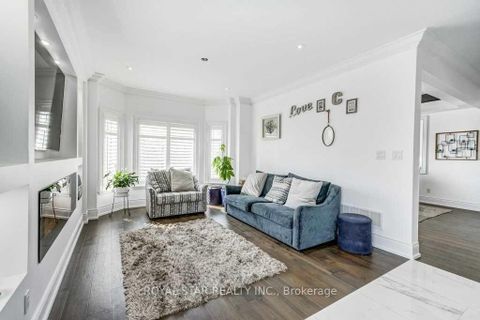Photo 9 at 1409 Lormel Gate Avenue, Lefroy, Innisfil