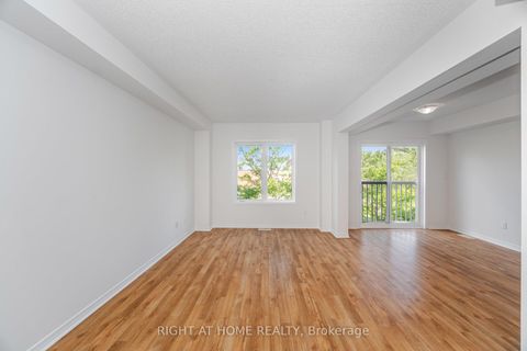Photo 7 at 23 Peartree Court, Allandale Heights, Barrie