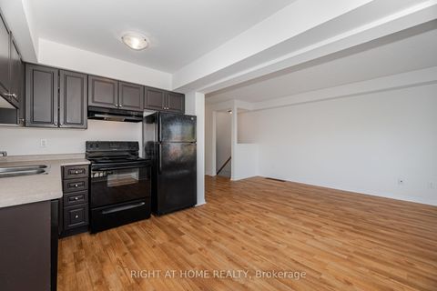 Photo 14 at 23 Peartree Court, Allandale Heights, Barrie
