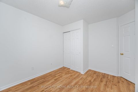 Photo 28 at 23 Peartree Court, Allandale Heights, Barrie