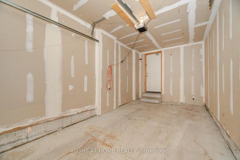 Photo 37 at 23 Peartree Court, Allandale Heights, Barrie